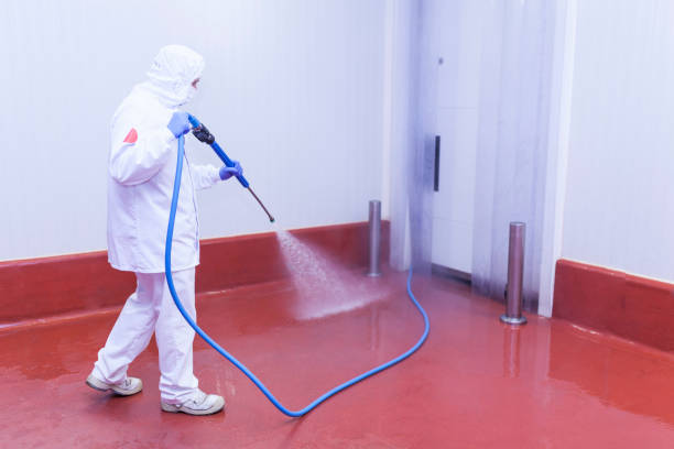 Animal Enclosure Cleaning in Woodbranch, TX